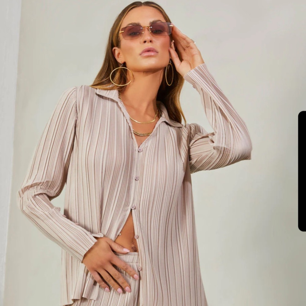 Vici Beige Striped Set - Picture 5 of 5